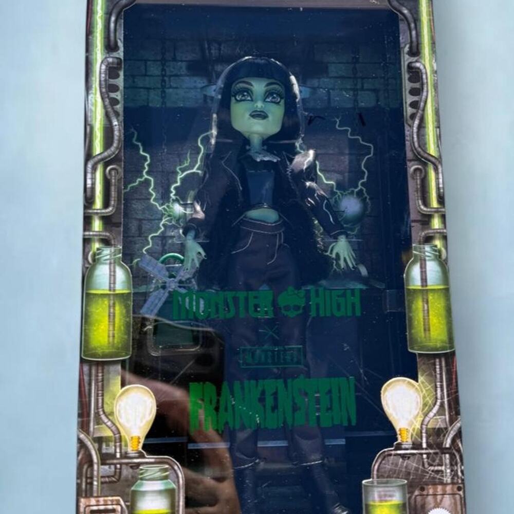 Monster high x universal monsters
